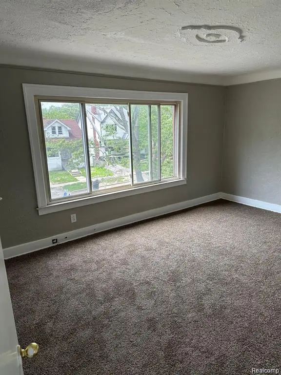 14232 Cruse ST, Detroit, MI 48227