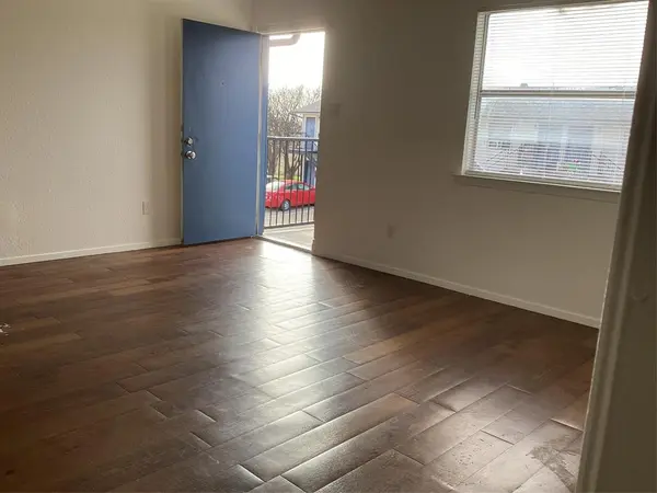 300 S 78 Highway #213, Farmersville, TX 75442