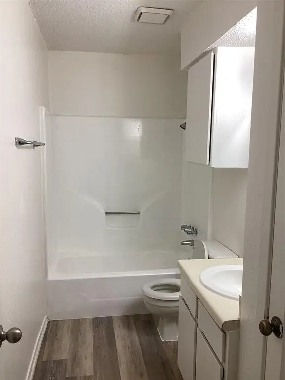 300 S 78 Highway #201, Farmersville, TX 75442