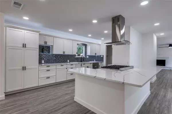 Dallas, TX 75218,11341 Gatewood Place