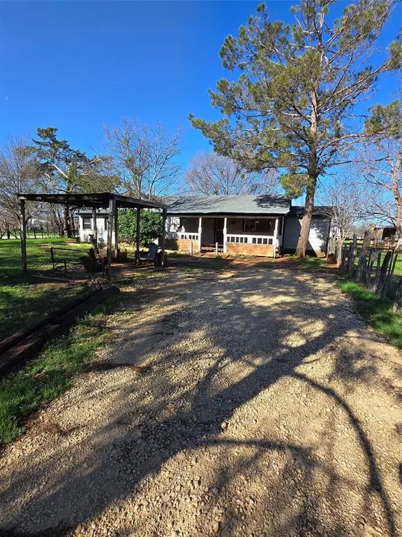 608 W Ripley Street, Coleman, TX 76834