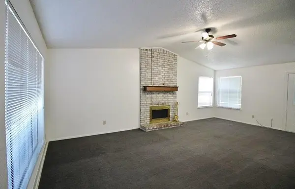 1019 Cedar Run Drive, Duncanville, TX 75137