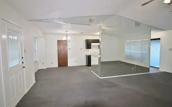 1019 Cedar Run Drive, Duncanville, TX 75137