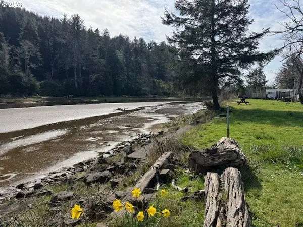 Lincoln City, OR 97367,5142 SE Hwy101 #28