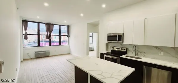 30 Howe Ave, Passaic City, NJ 07055