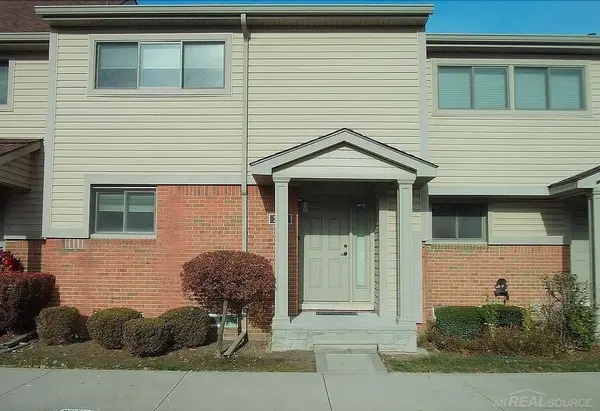 3733 Old Creek RD, Troy, MI 48084