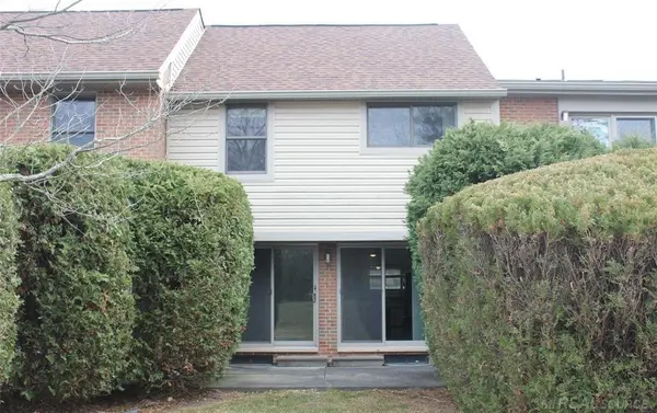 3733 Old Creek RD, Troy, MI 48084