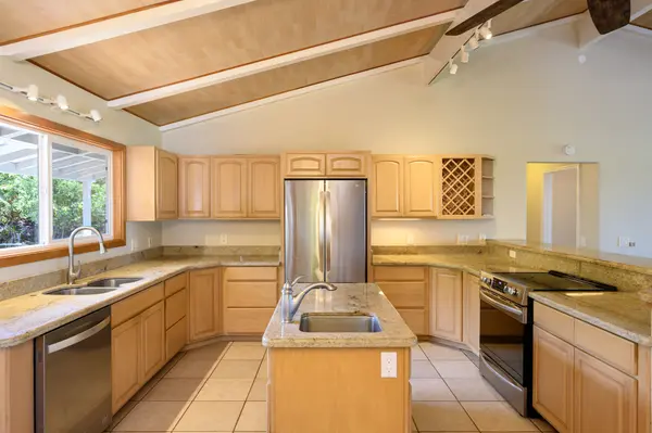 73-4201 ELUNA ST, Kailua Kona, HI 96740