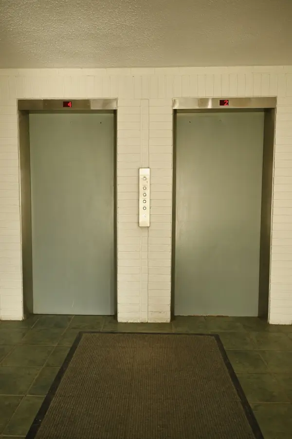 825 Kennedy RD #201, Toronto E04, ON M1K 2E6