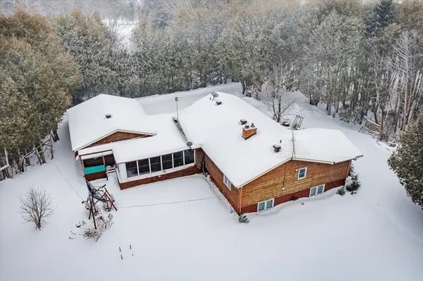 21489 Warden AVE, East Gwillimbury, ON L0G 1R0