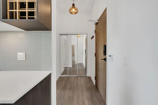 100 Eagle Rock WAY #1029, Vaughan, ON L6A 5B9