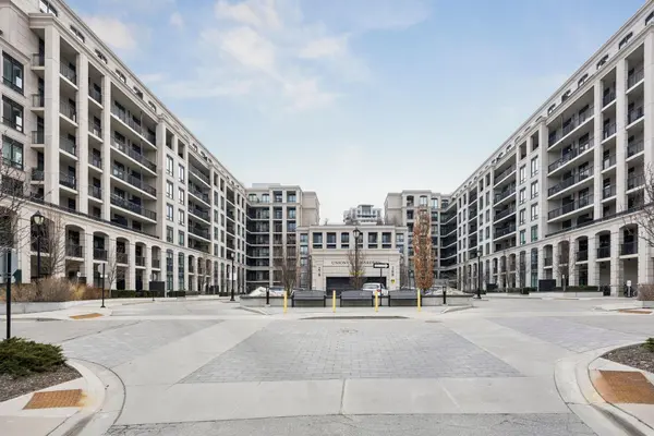 278 Buchanan DR #821E, Markham, ON L3R 6J1