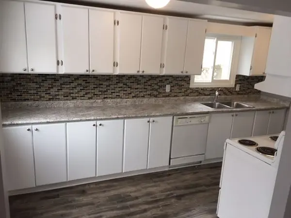 61 Corbett DR, Barrie, ON L4M 5V6