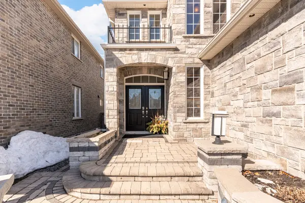 36 Auburn CT, Barrie, ON L4N 6G9