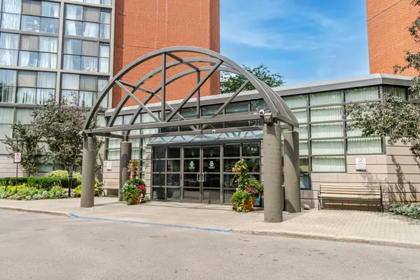 4185 Shipp DR N #1615, Mississauga, ON L4Z 2Y8