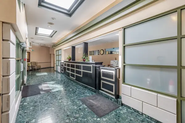 4185 Shipp DR N #1615, Mississauga, ON L4Z 2Y8