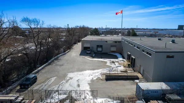 475 Wyecroft RD, Oakville, ON L6K 2H2