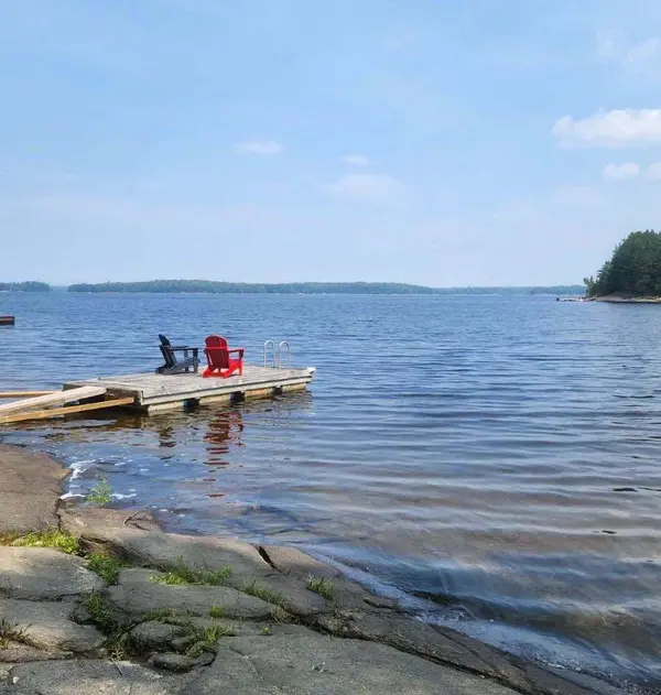 29 SHABBOTTS BAY RD, Whitestone, ON P0A 1G0