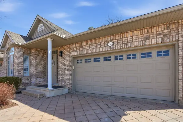 1574 Richmond ST #5, London North, ON N6G 5H7