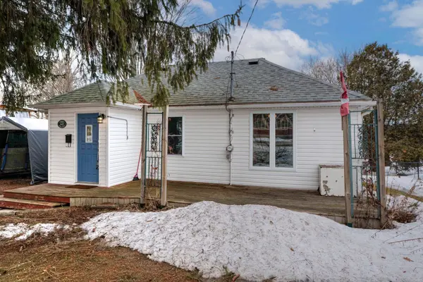 142 Hellen ST, Leeds And The Thousand Islands, ON K0H 2N0