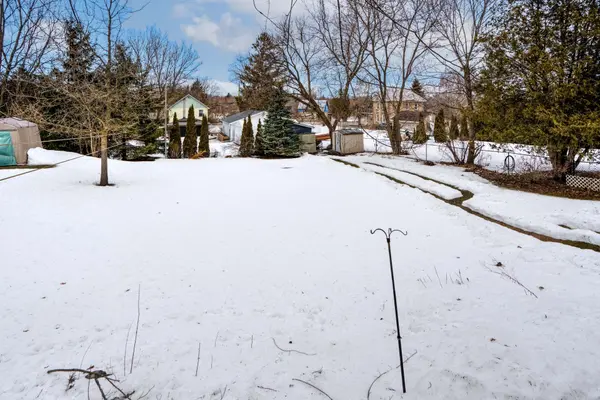 142 Hellen ST, Leeds And The Thousand Islands, ON K0H 2N0