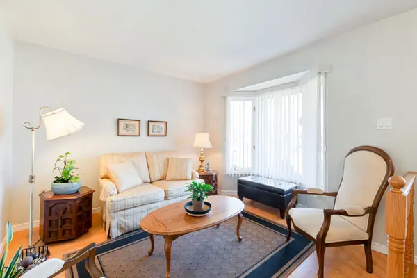 12 Treadwell ST, Aylmer, ON N5H 3B5