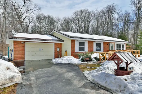 97 McCrea CT, Tweed, ON K0K 3J0