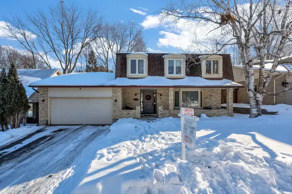 31 Foxcroft CRES, London South, ON N6K 3A3