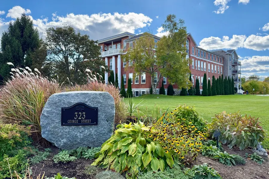 323 George ST #103, Cobourg, ON K9A 3L9