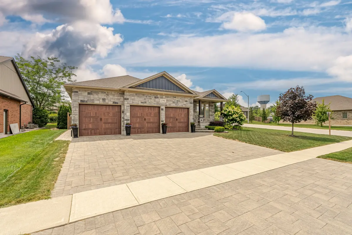 296 Dufferin ST, Central Elgin, ON N0L 1B0