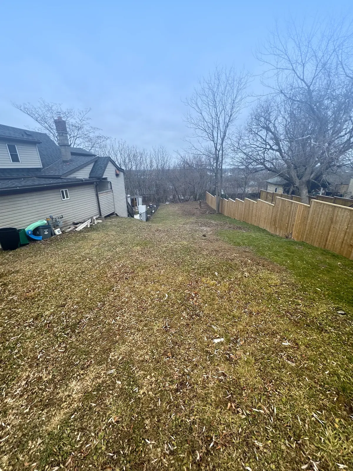 1 BALL AVE, St. Catharines, ON L2T 1B4