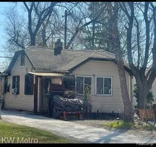 28530 FAIRFAX ST, Southfield, MI 48076