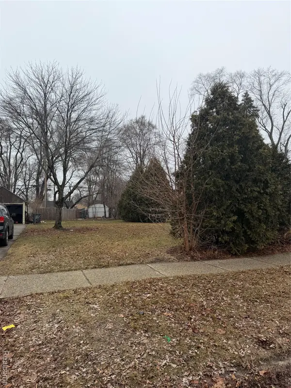 Lot #34 E Madge, Hazel Park, MI 48030