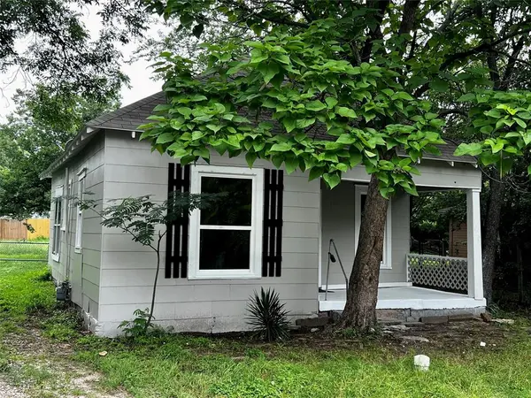 1020 N Clinton Street, Stephenville, TX 76401