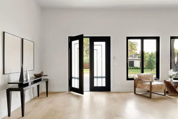 Dallas, TX 75230,5525 Charlestown Drive