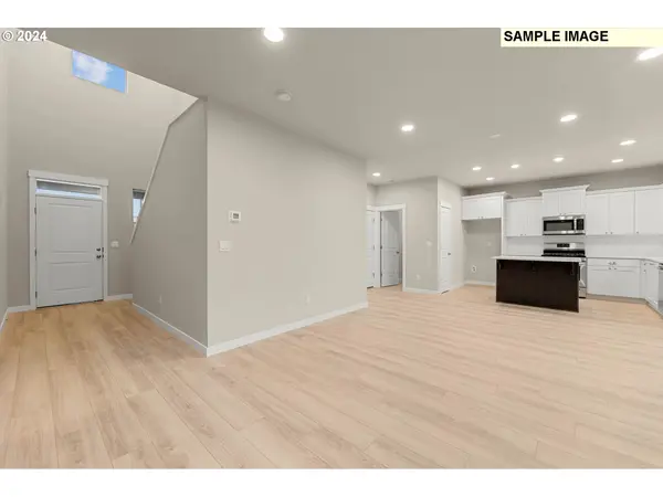 2813 S Ivy St #Lot 824, Cornelius, OR 97113