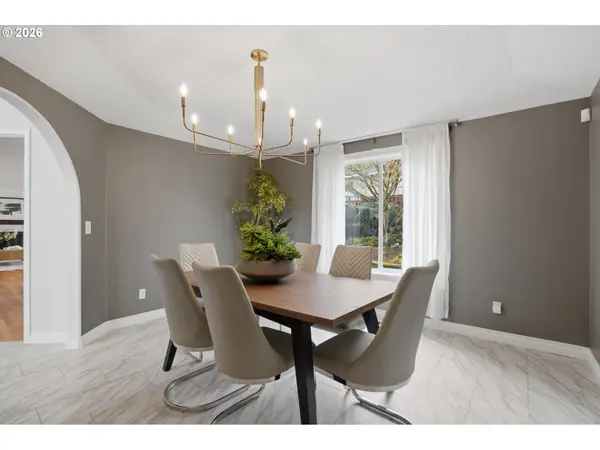 14351 SE CRESTVIEW DR, Clackamas, OR 97015