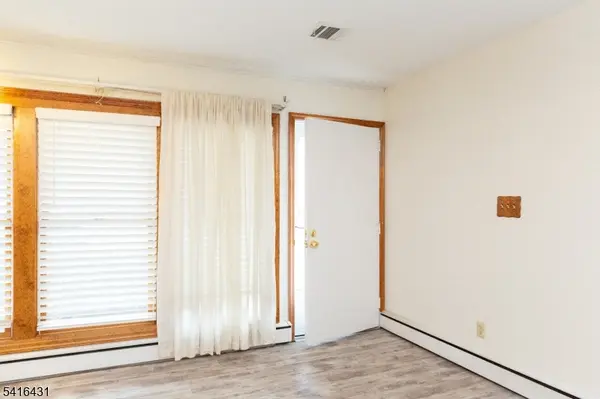 57 Columbus Ave, Edison Twp., NJ 08817