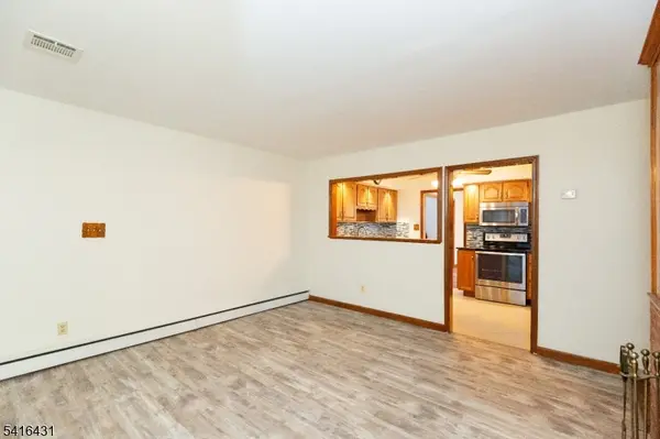 57 Columbus Ave, Edison Twp., NJ 08817