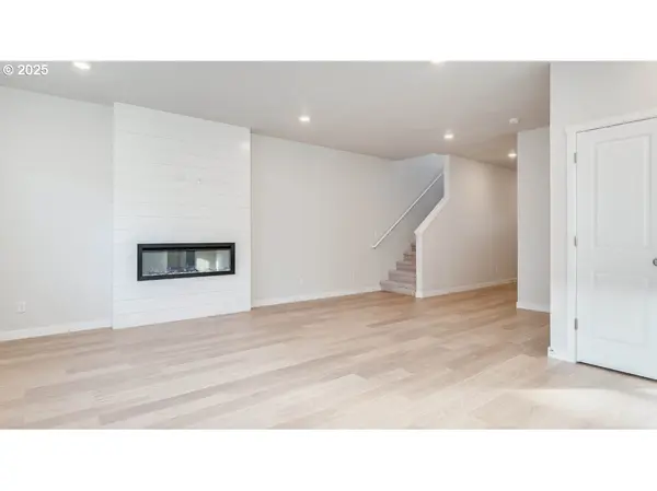 1992 Aspen LN, Forest Grove, OR 97116