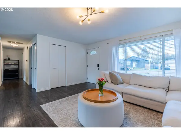 487 SNOOPY LN NE, Salem, OR 97301