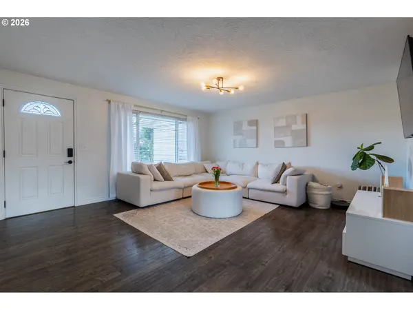 487 SNOOPY LN NE, Salem, OR 97301