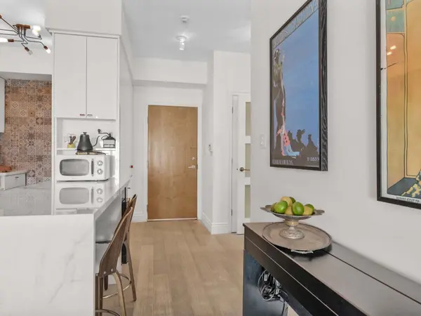 600 Queens Quay W #606, Toronto C01, ON M5V 3M3