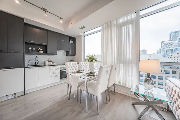 30 Nelson ST #1502, Toronto C01, ON M5V 0H5