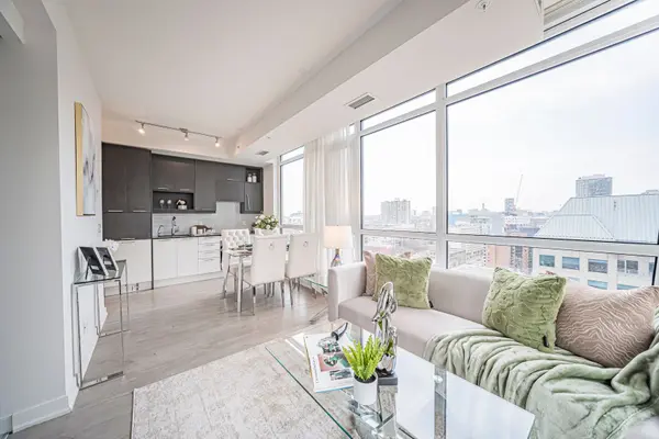 30 Nelson ST #1502, Toronto C01, ON M5V 0H5