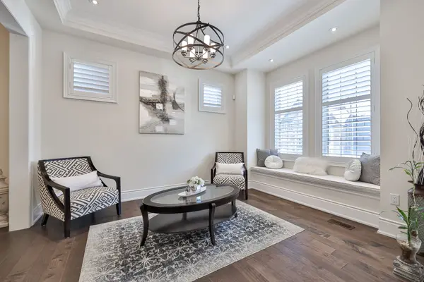 63 Cairns Gate, King, ON L7B 0P5