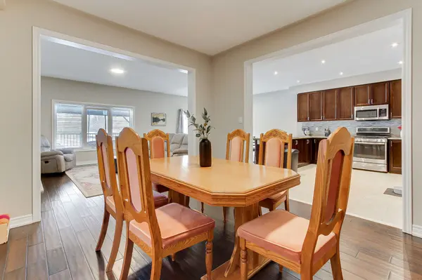 42 Prosser CRES, Georgina, ON L0E 1R0