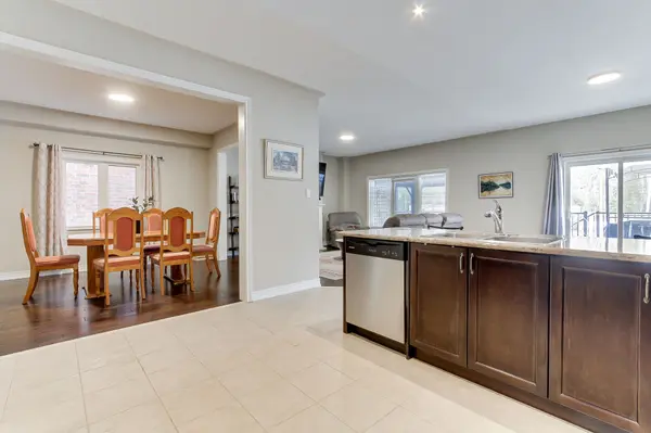 42 Prosser CRES, Georgina, ON L0E 1R0