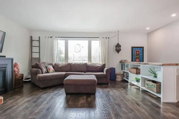 59 Thomas Shepperd DR, East Gwillimbury, ON L9N 1C4