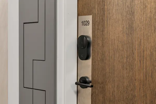 100 Eagle Rock WAY #1029, Vaughan, ON L6A 5B9